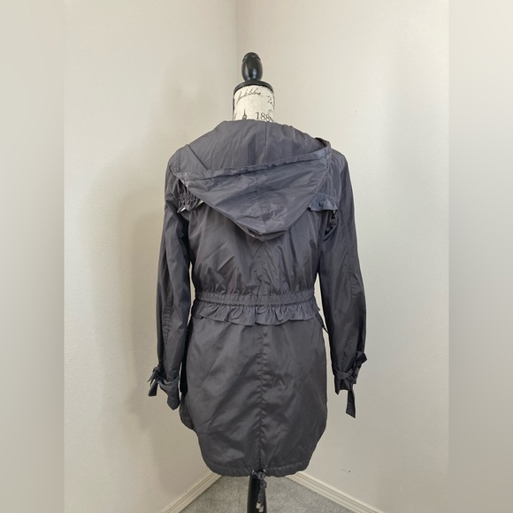 Betsy Johnson women’s hooded coat. Size M - Picture 2 of 15